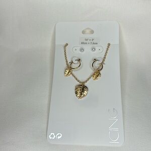 Icing Leaf Necklace and Earring Set Gold
